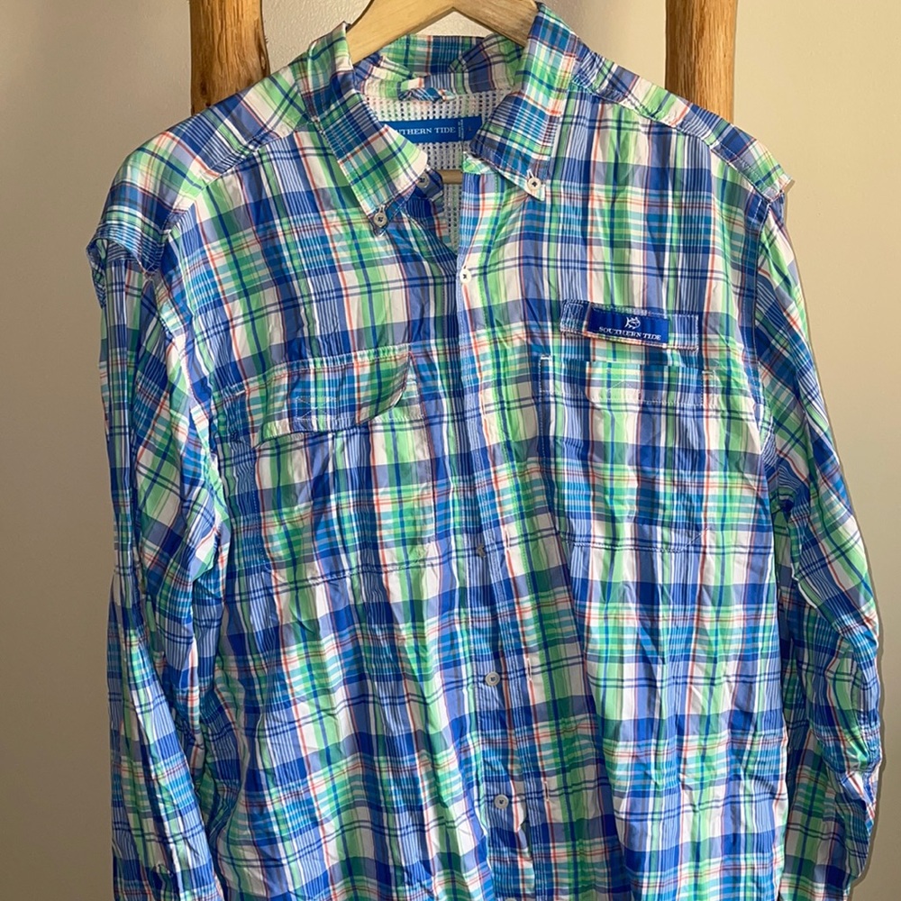 Southern Tide DriFit Material Fishing Shirt
